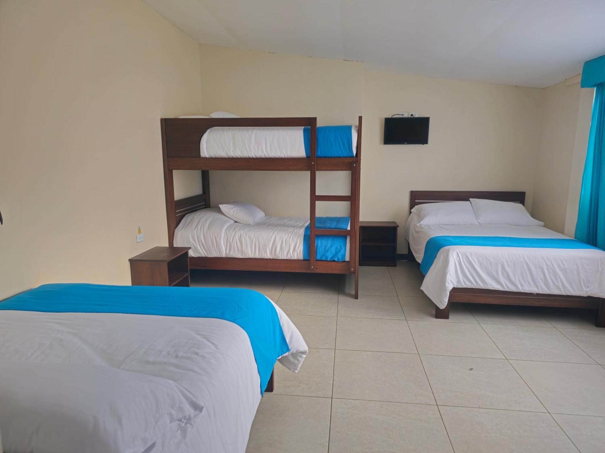 Hotel Tungurahua Баньйос Екстер'єр фото